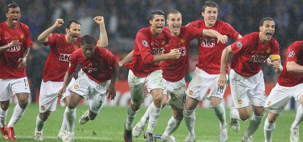 MOSCOW, RUSSIA - MAY 21: Ryan Giggs, Cristiano Ronaldo, Michael Carrick and Owen Hargreaves of Manchester United celebrate after the penalty shoot-out, winning the UEFA Champions League Final match between Manchester United and Chelsea at Luzhniki Stadium on May 21 2008 in Moscow, Russia. (Photo by Matthew Peters/Manchester United via Getty Images)